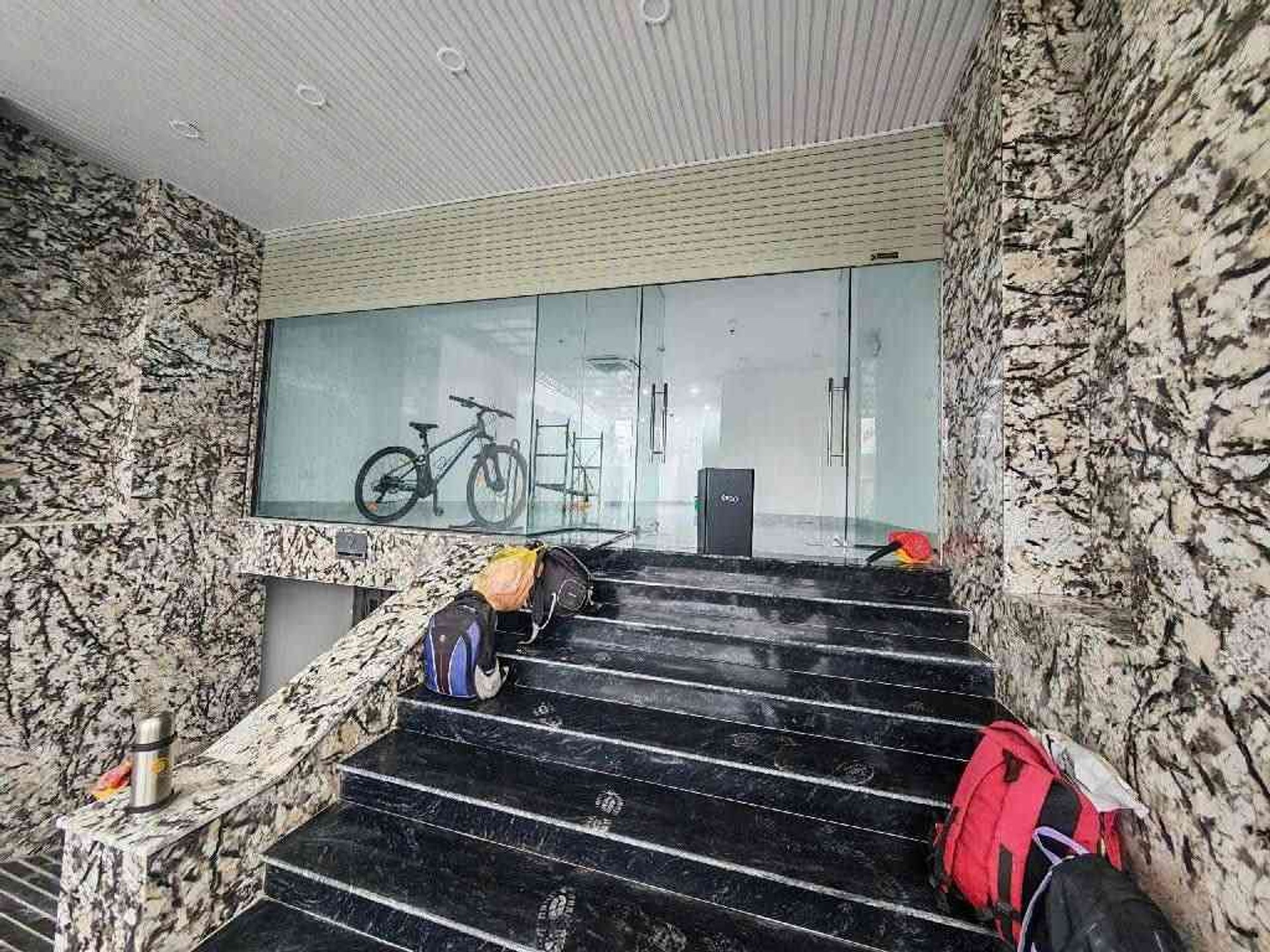Bán nhà mặt phố 8 tầng diện tích 164m² Mặt phố kinh doanh , trịnh văn bô , phương canh