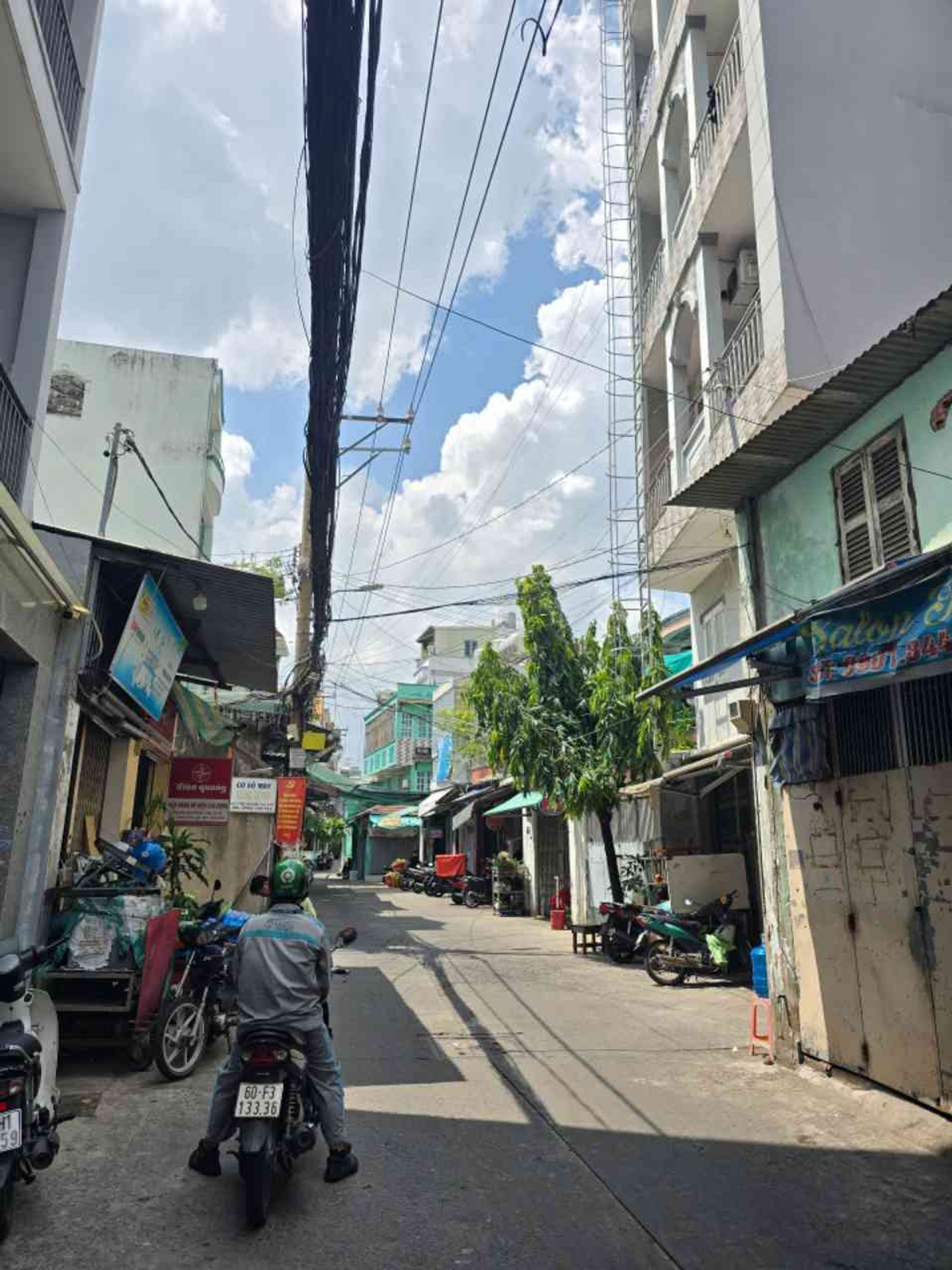 Bán nhà 2 tầng 8 phòng cho thuê tại Tân Bình, diện tích 77m2