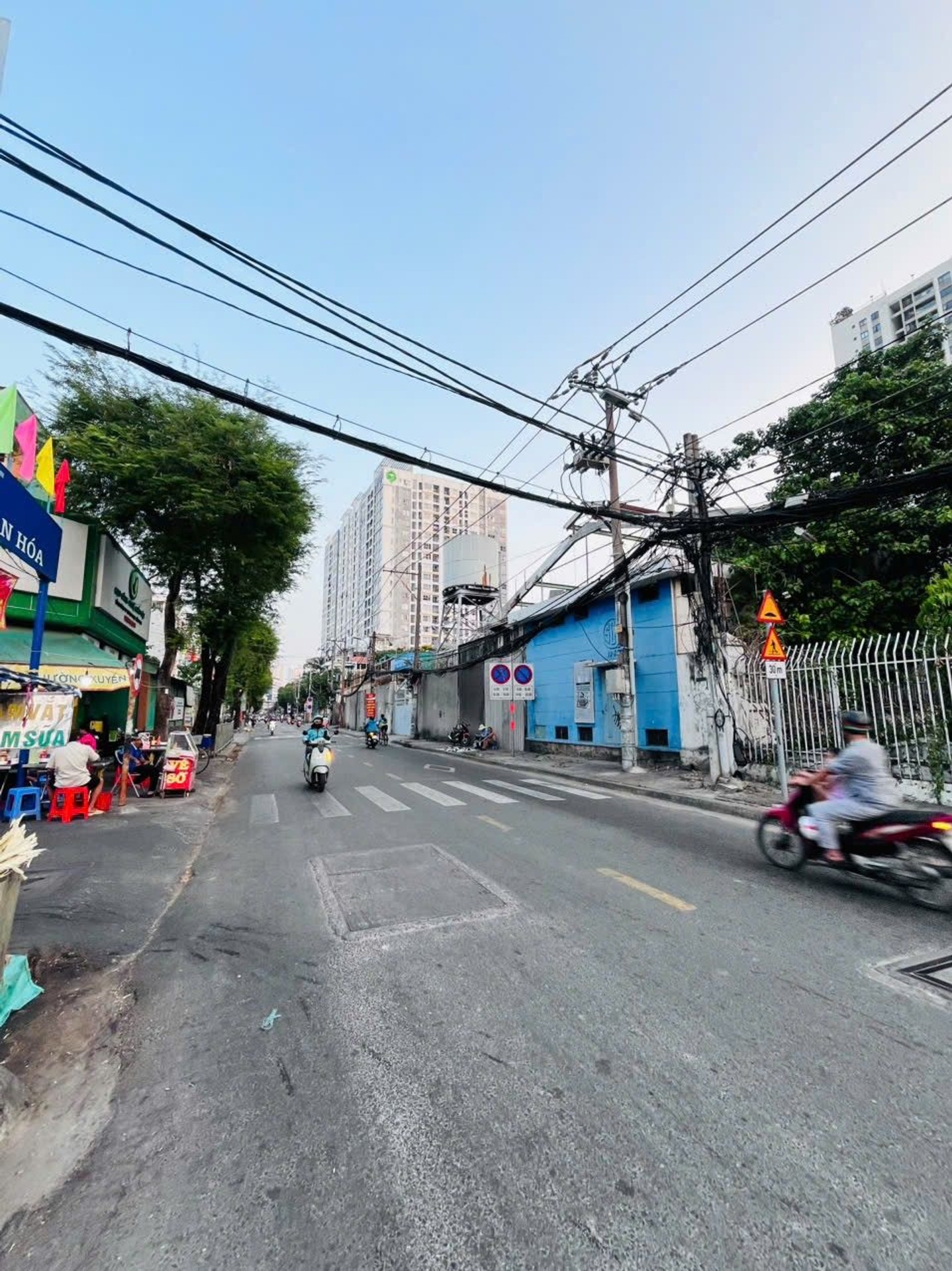 NHÀ HẺM XE HƠI NGUYỄN KHOÁI - 2 TẦNG - 61M² - NHỈNH 10 TỶ