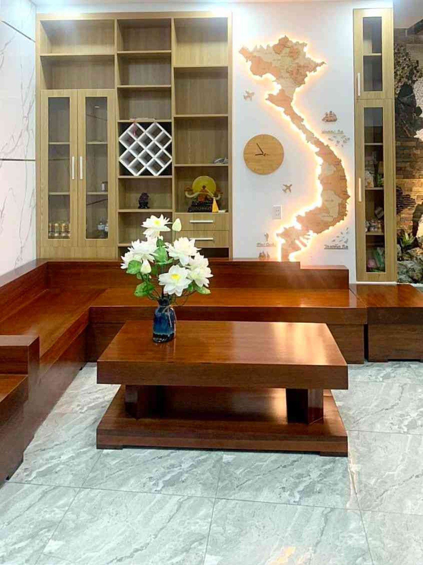 Nhà đẹp 4 tầng 6 phòng ngủ tại Tân Bình giá 9 tỷ
