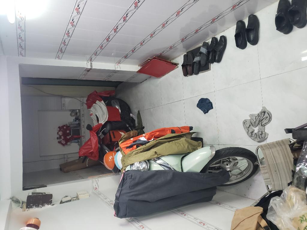 Bán nhà 2 tầng 2PN tại Tân Bình, diện tích 24.6m2, giá 3.3 tỷ