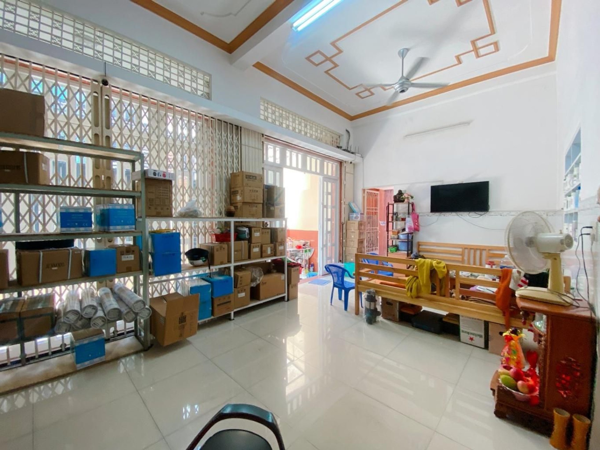 HẺM XE HƠI - CÁCH MT 1 CĂN - LẠC LONG QUÂN - BẢY HIỀN , TÂN BÌNH - (10Mx11M) x 4 TẦNG