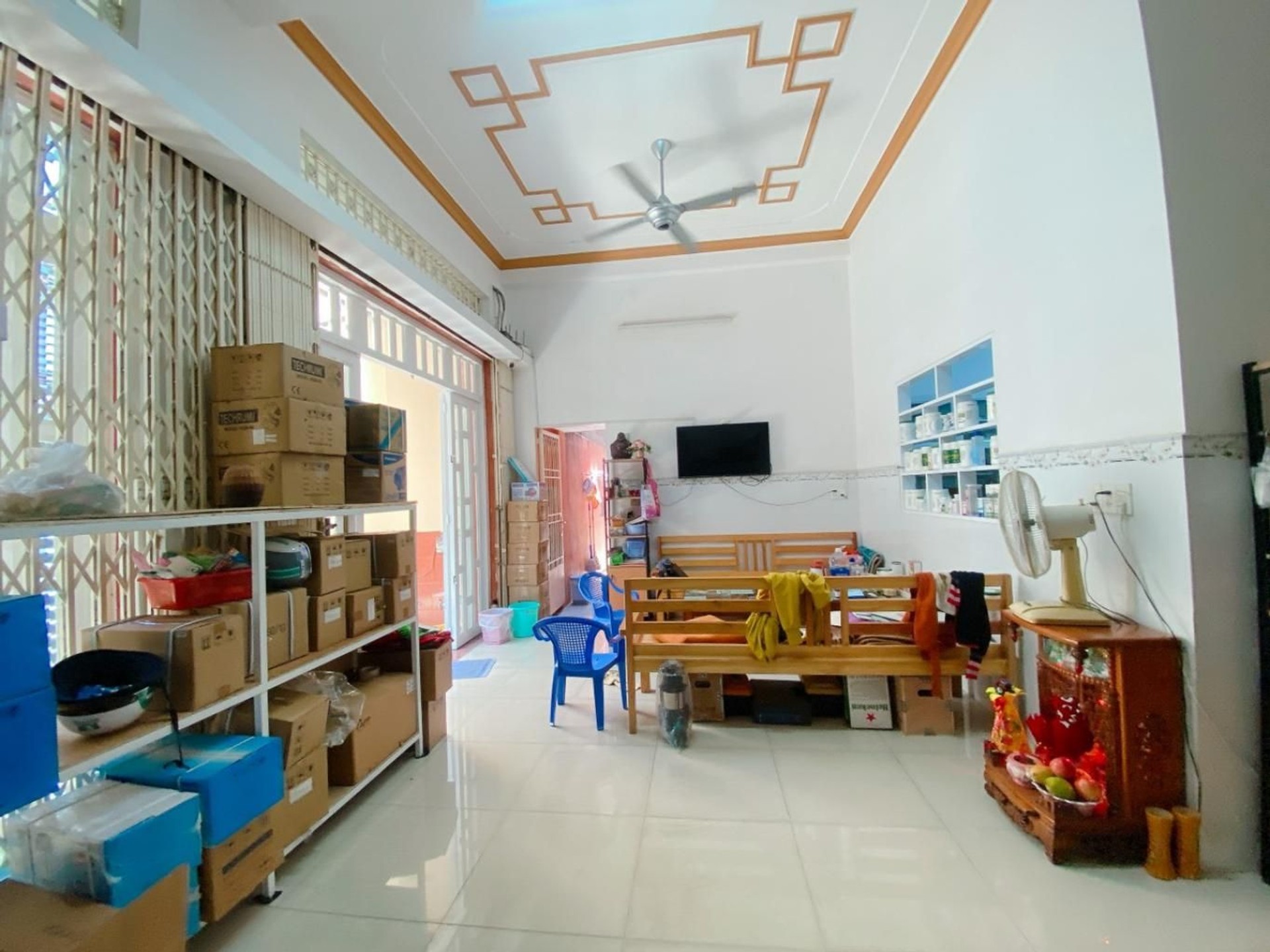 Bán nhà riêng 4 tầng 6PN, hẻm xe hơi, Phường 11 Tân Bình