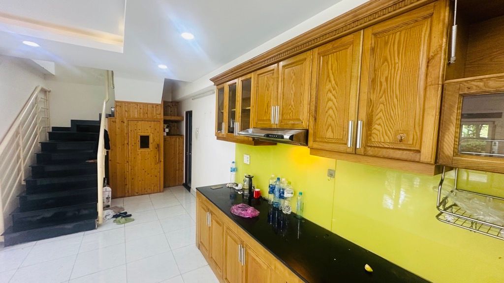 Bán căn hộ shophouse 2 tầng tại , chung cư Tân Kỳ 1, phù hợp ở và kinh doanh chỉ 6tỷ thương lượng