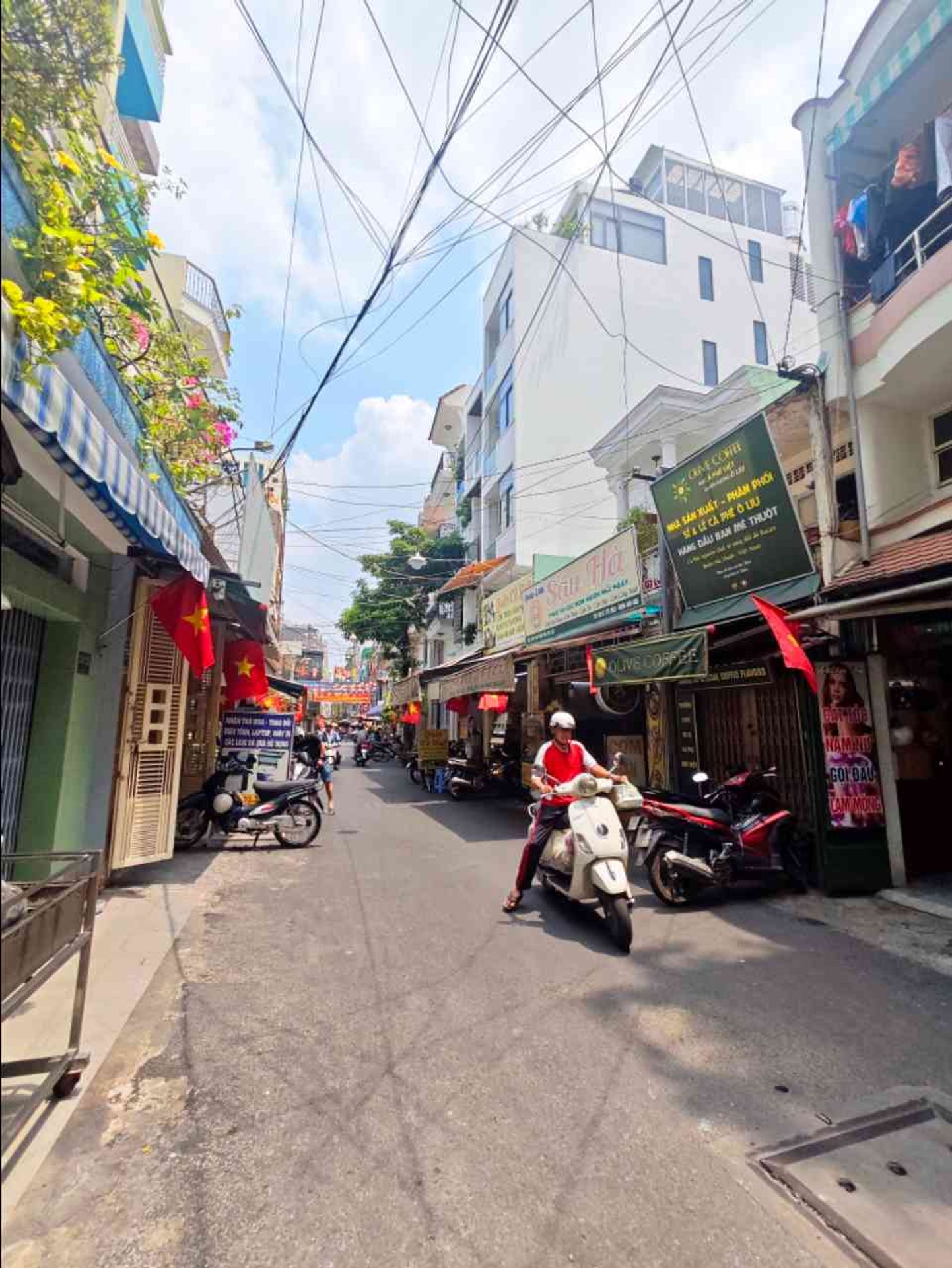 Nhà 2 tầng xinh xắn, vị trí vàng Nguyễn Thượng Hiền