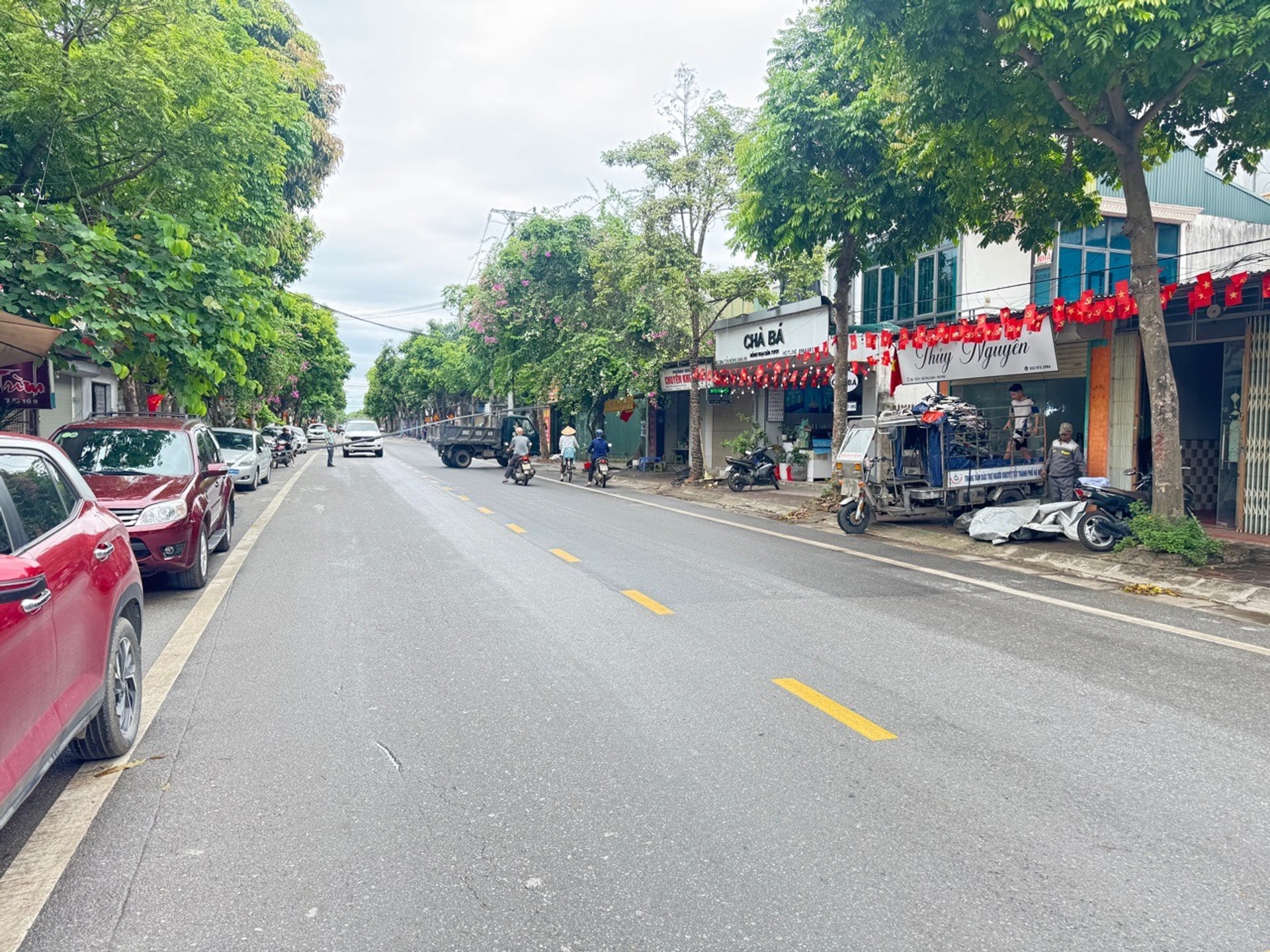 🌺KINH DOANH ĐỈNH NGÀY ĐÊM NHÀ 2 MẶT ĐƯỜNG TRƯỚC SAU - MẶT ĐƯỜNG UY NỖ VỈE HÈ CÂY XANH THOÁNG MÁT