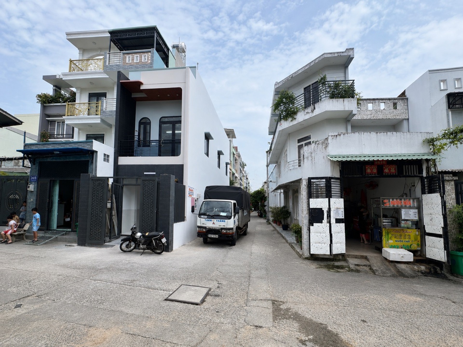 Bán nhà 2 tầng mới khu Bình Trị Đông, diện tích 60m2, giá 5.3 tỷ