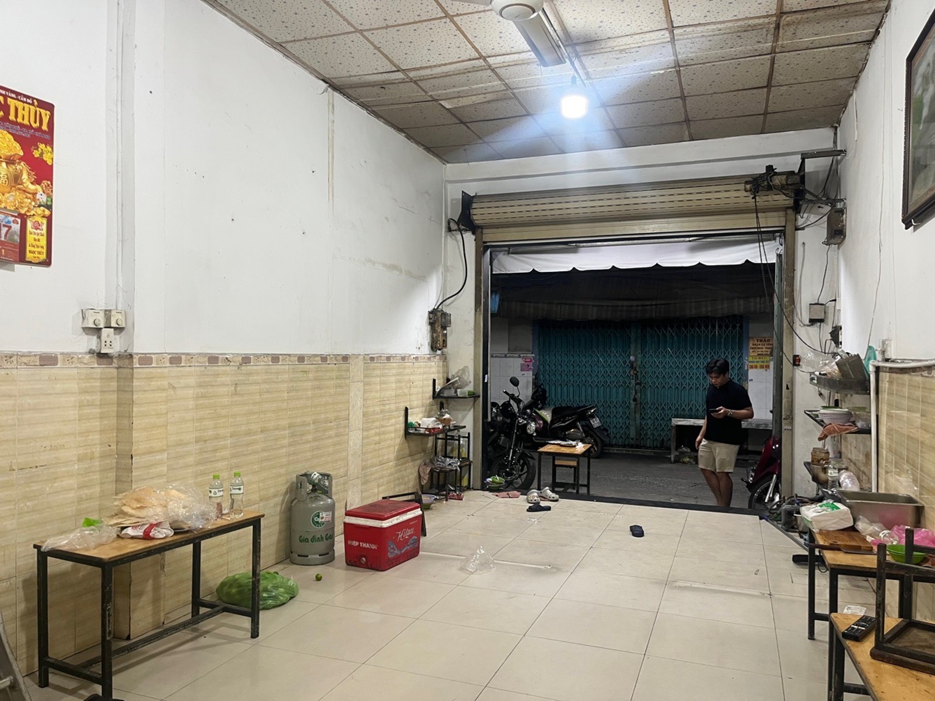 Nhà mặt tiền Chợ Bà Hoa P11 Tân Bình, MT đường Sơn Hương, song song Trần Mai Ninh, sát Bảy Hiền gần