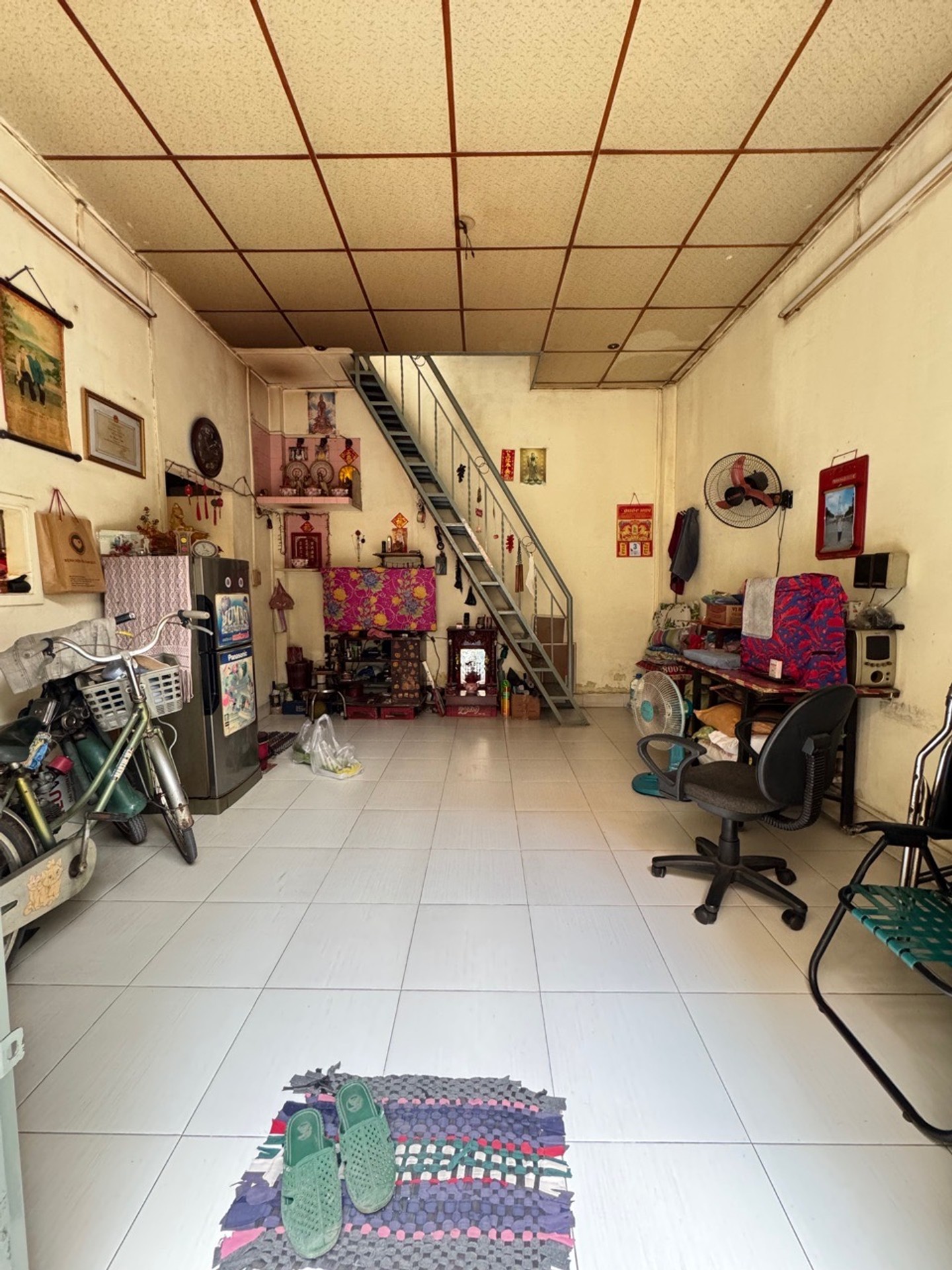 NGAY MẶT TIỀN TÂN HOÀ ĐÔNG - ĐƯỜNG THÔNG 3M - NHÀ 2 TẦNG 2PN
