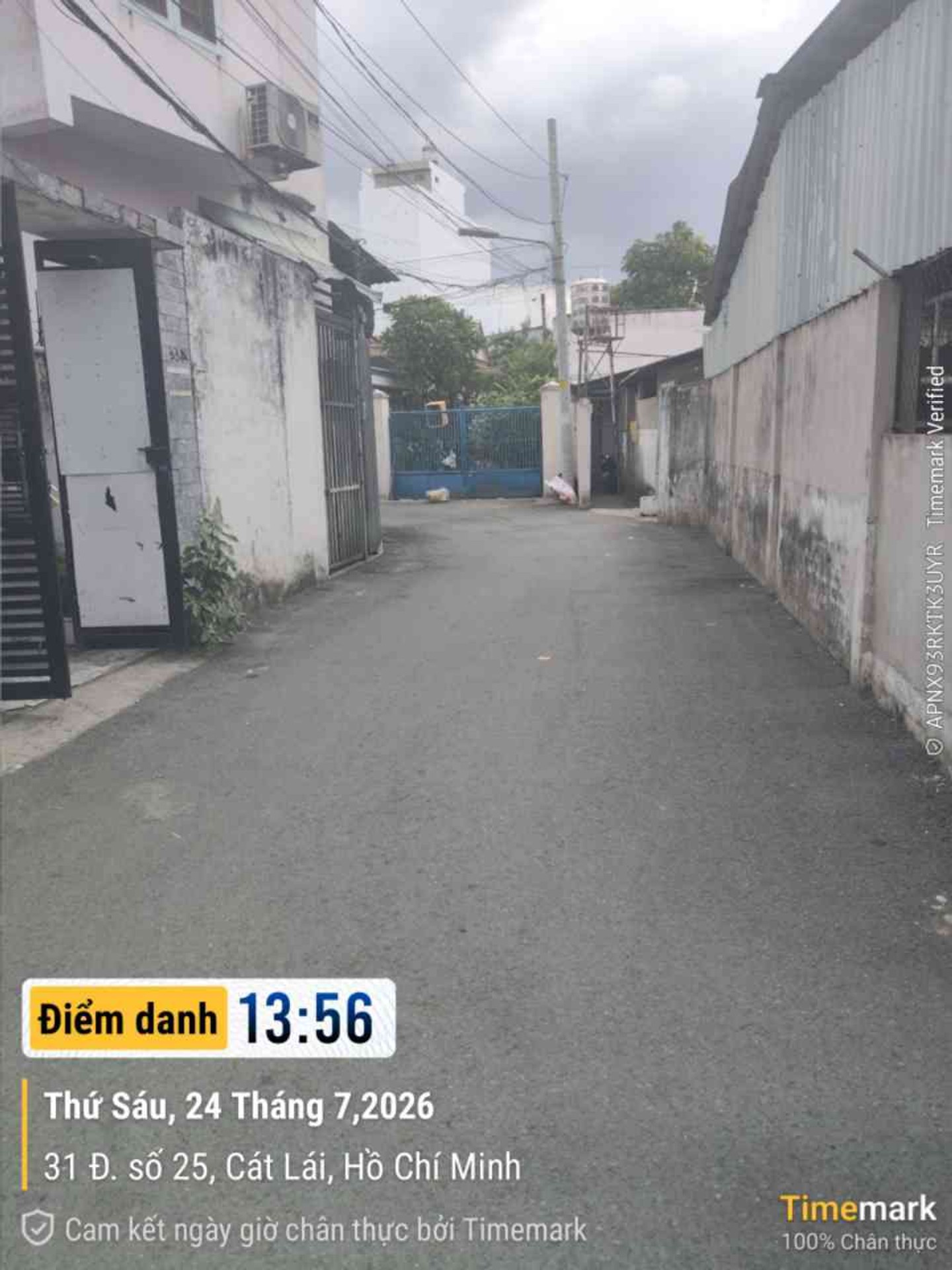 BÁN NHÀ CẤP 4 p.cát lái. SÁT LÊ VĂN THỊNH