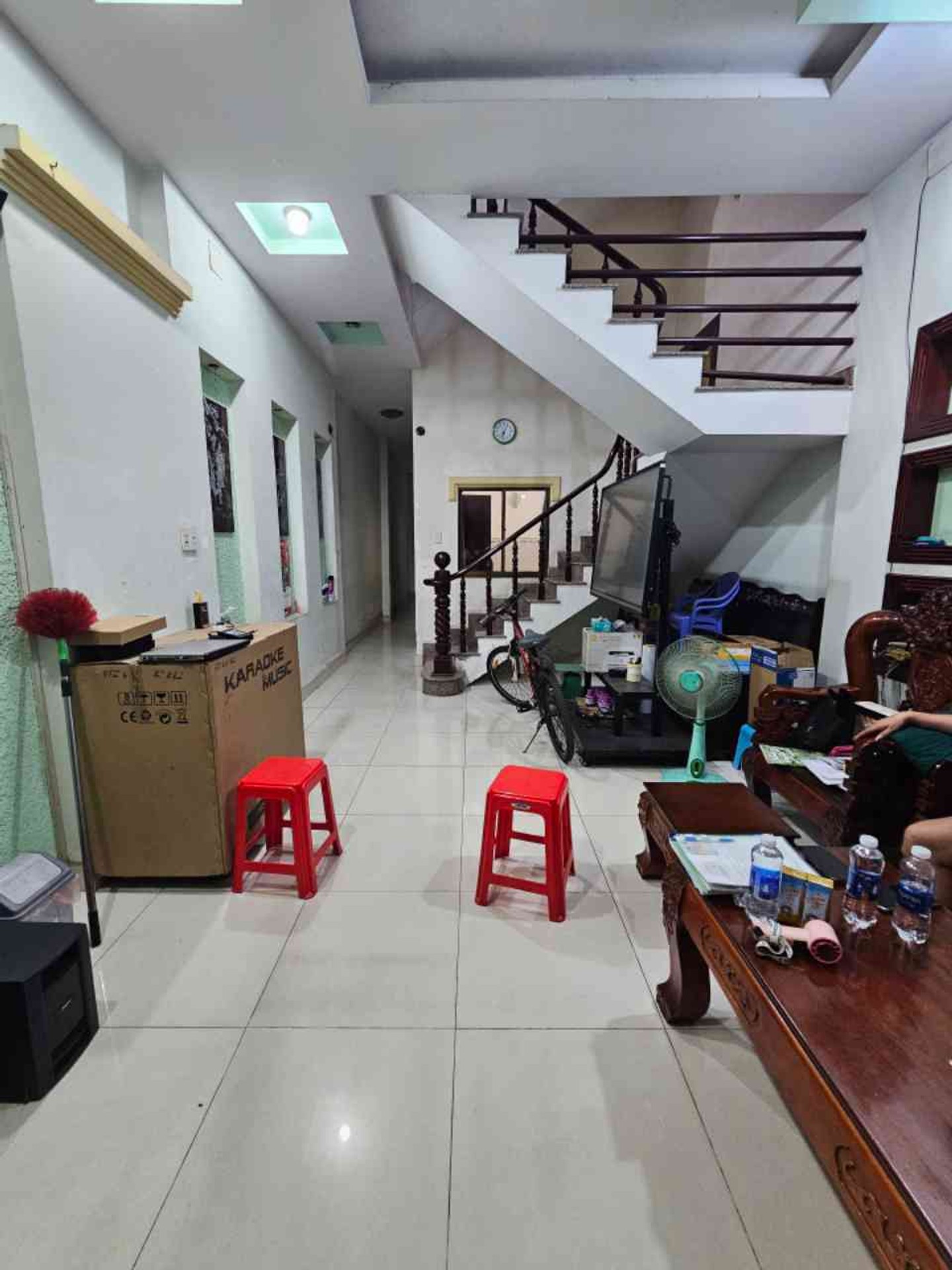 Bán nhà riêng 4 tầng tại xã Nguyễn Ảnh Thủ, 8 phòng ngủ, giá tốt 9.5 tỷ