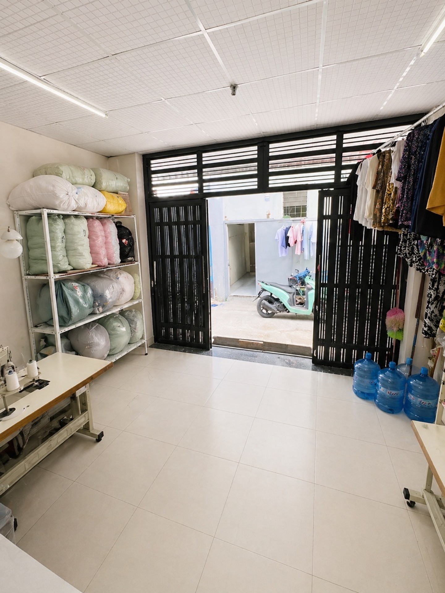 Bán nhà riêng 4 tầng 75m2 tại Nam Long, Bình Tân với 5 phòng ngủ. Dt 5x15 . chị 5.1 tỷ