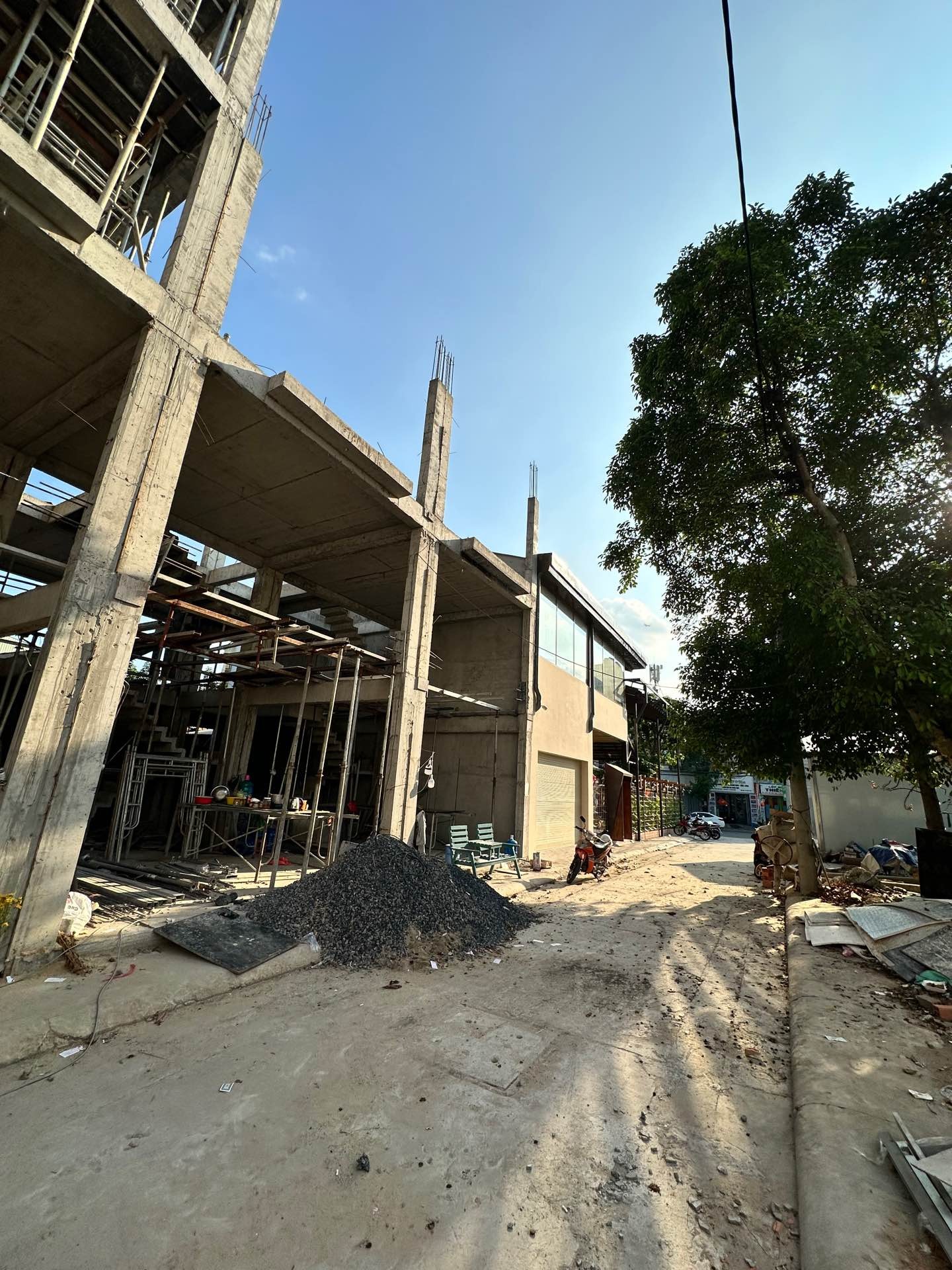 Bán nhà mặt phố Trần Thái Tông, Tân Bình, 5 tầng tiện xe hơi, 53m²