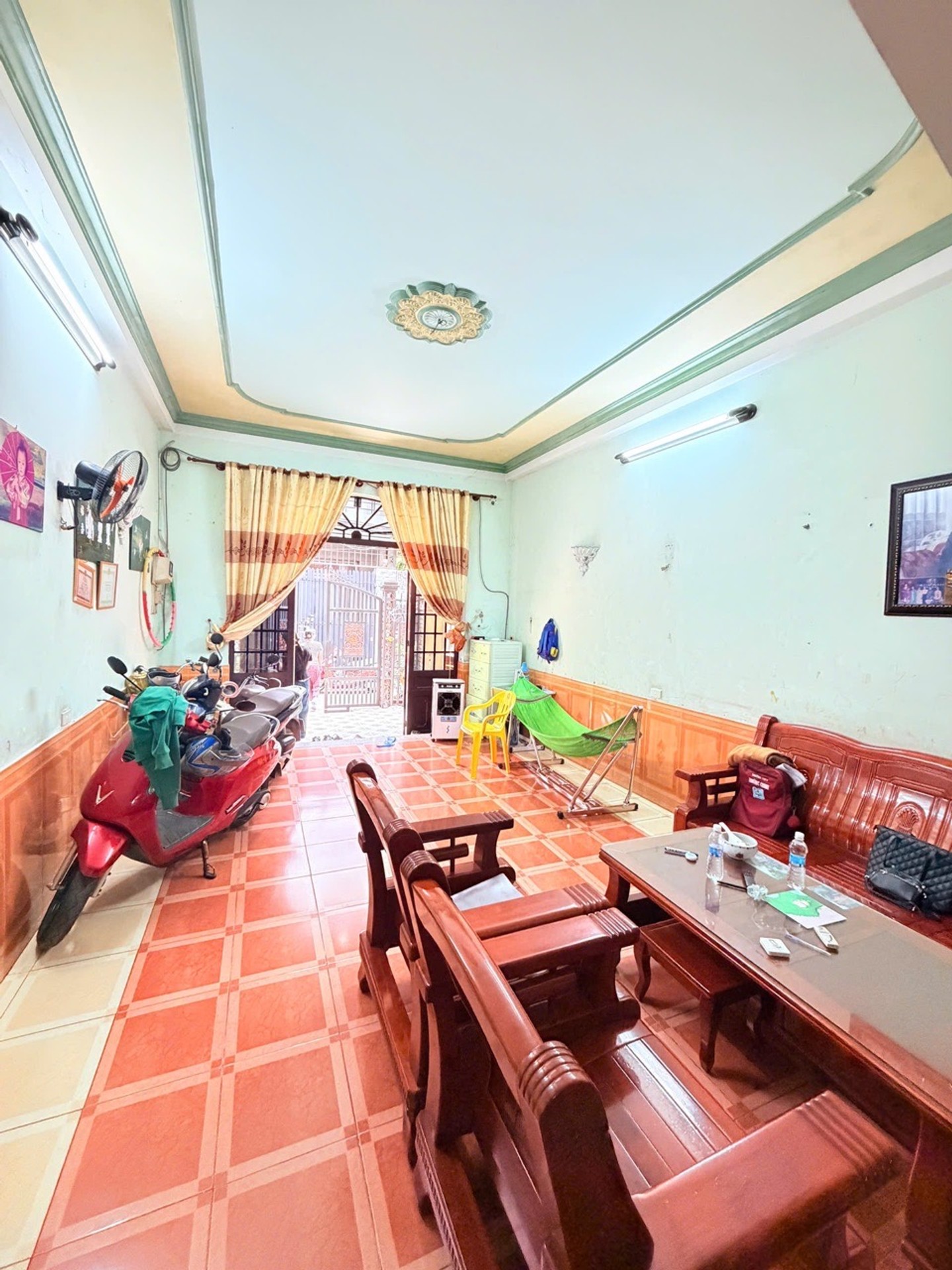 Bán nhà 3 tầng gần sân bay, 71m2 tại Tân Bình giá 6.4 tỷ