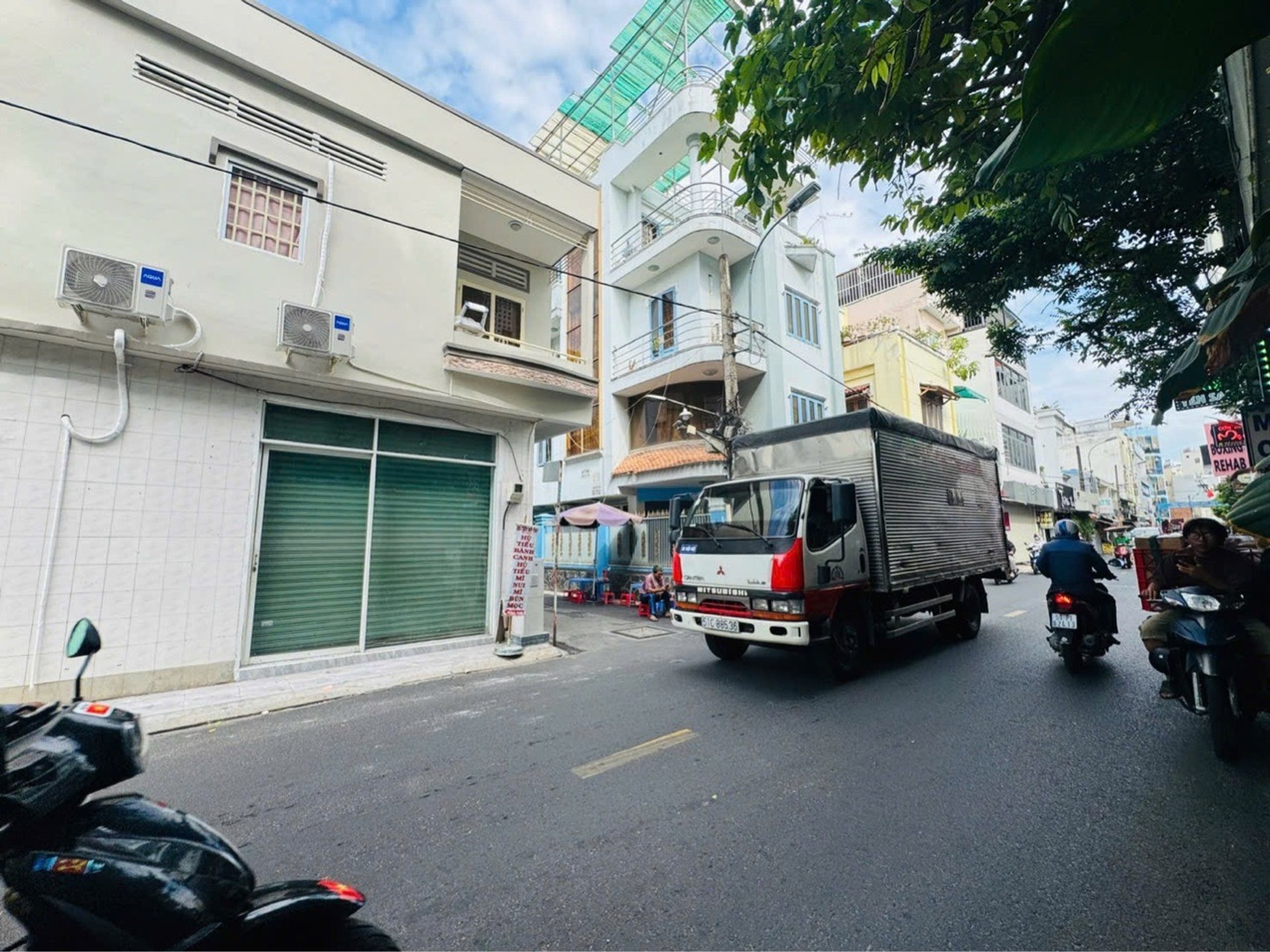 Bán nhà mặt phố 2 tầng, căn góc 2 mặt tiền khu Tân Bình, diện tích gần 40m²