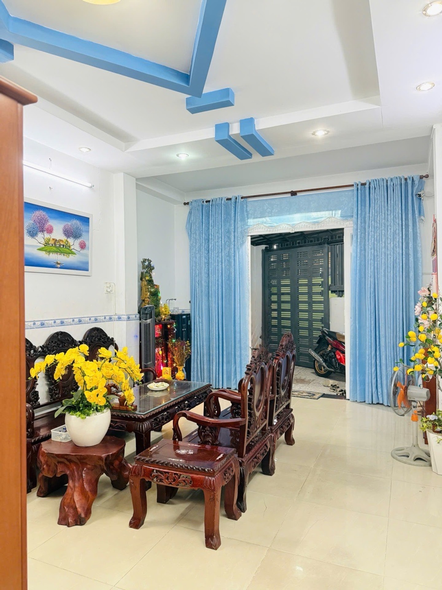 Cơ hội sở hữu nhà hẻm rộng tại Ni Sư Huỳnh Liên, Tân Bình với giá hấp dẫn