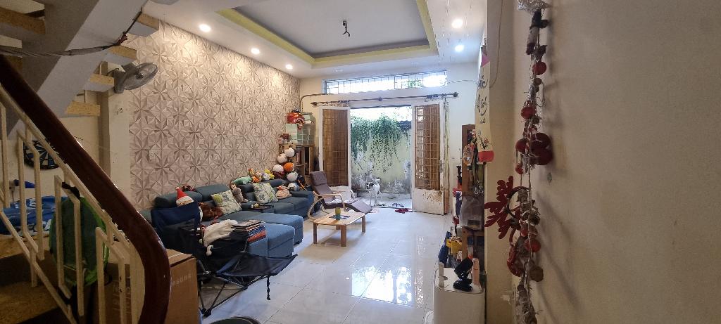 Bán nhà 2 tầng Lạc Long Quân, Tân Bình, diện tích 80.7 m2, pháp lý chuẩn