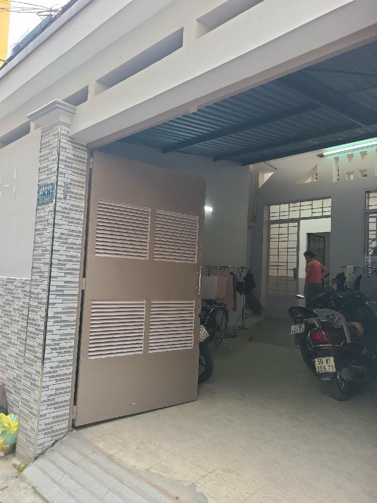 Nhà 5 Tầng Hút Mắt Trung Tâm Quận 10