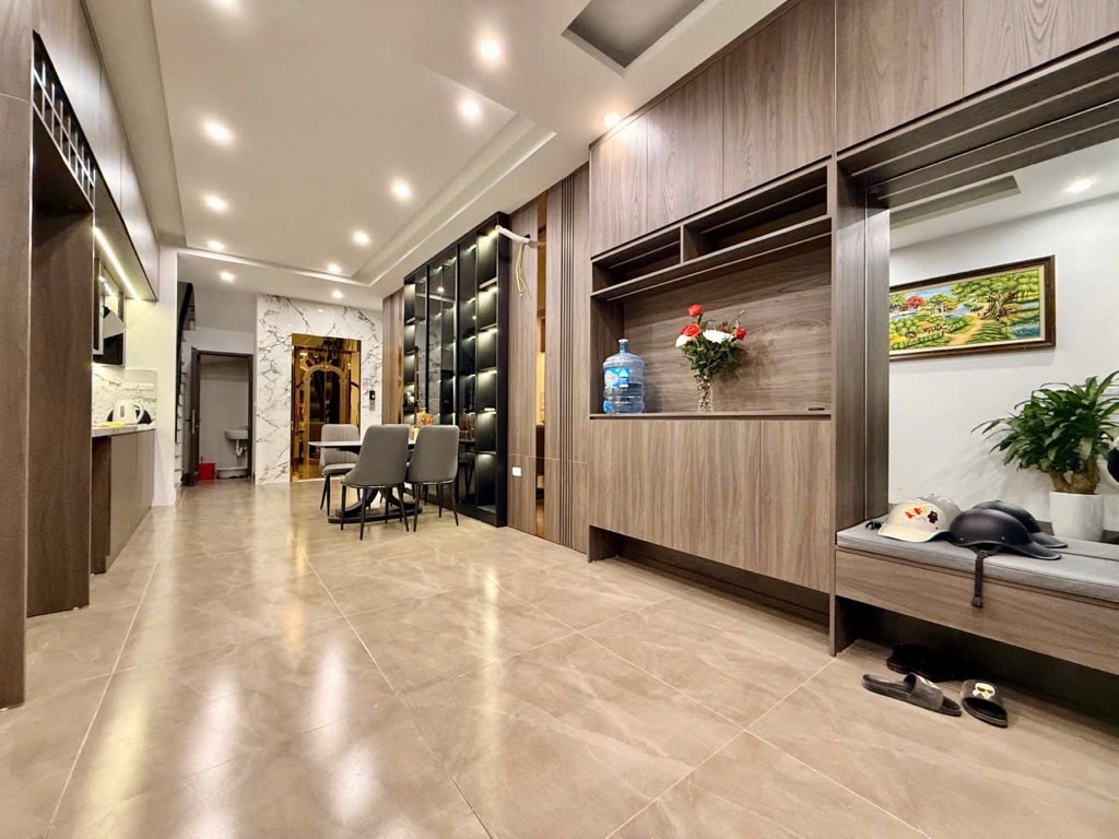 Bán nhà 5 tầng mới xây tại Tân Mai giá 11.5 tỷ