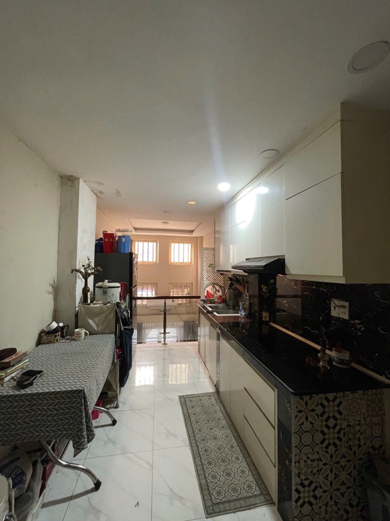 Nhà 4 tầng, 24m2, giá 5.7 tỷ, khu vực Tân Bình tăng giá