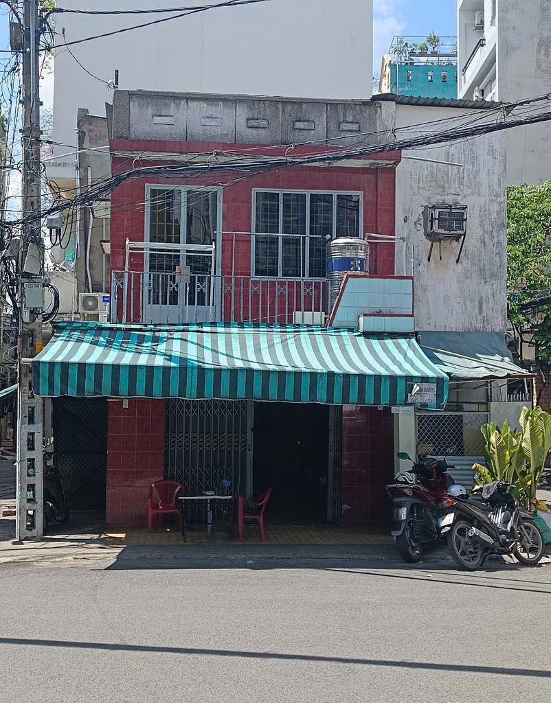 Nhà Lô Góc 3 Mặt Hẻm Quận 10 - Không Gian Kinh Doanh Lên Ngôi