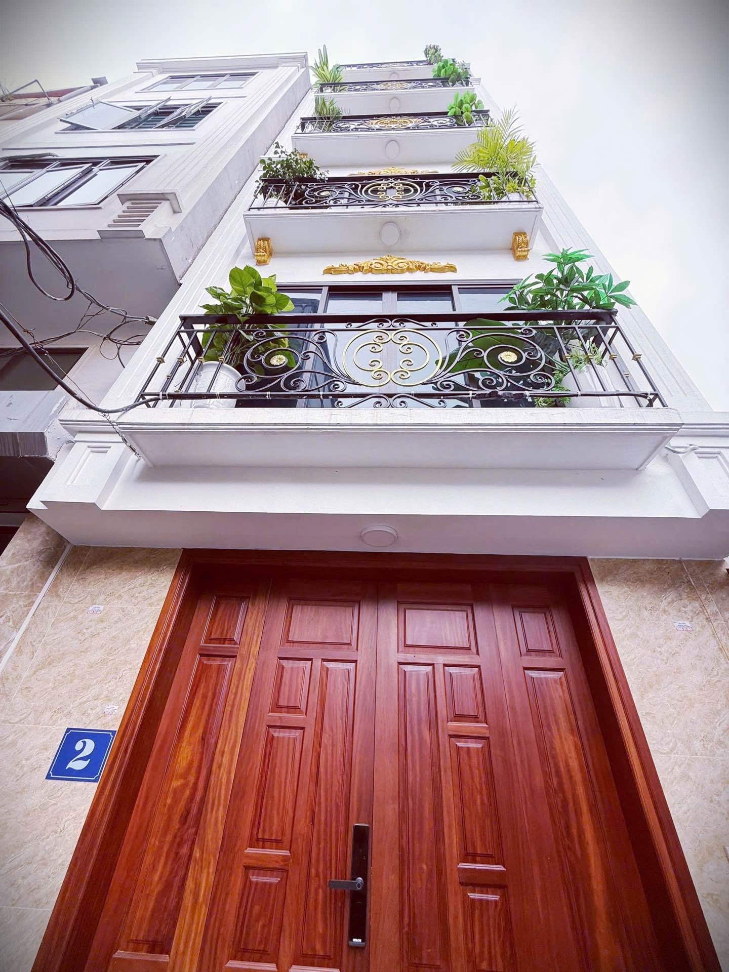 Bán nhà 6 tầng thang máy tại quận Hoàng Mai - thiết kế hiện đại, vị trí thuận tiện