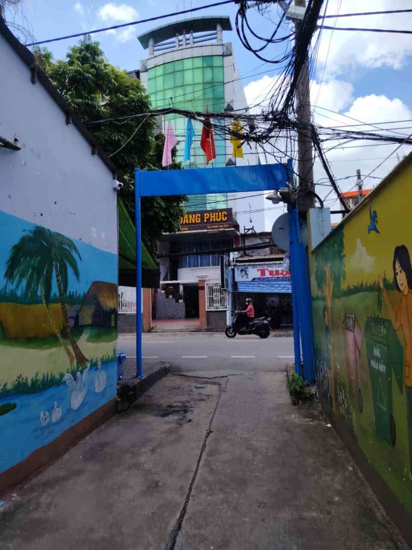 Bán nhà 2 tầng, 3 phòng ngủ, hẻm xe hơi Âu Dương Lân, Quận 8