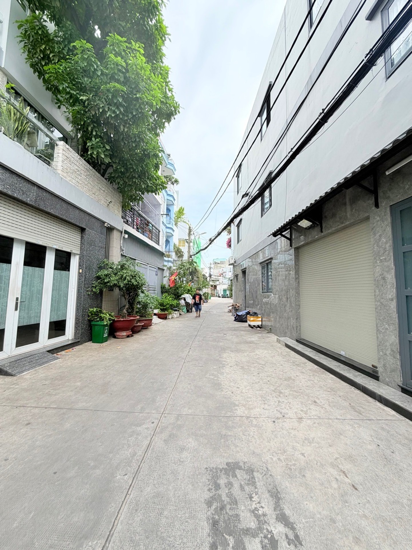 Nhà riêng 3 tầng căn góc thoáng mát tại Vườn Lài, Tân Phú