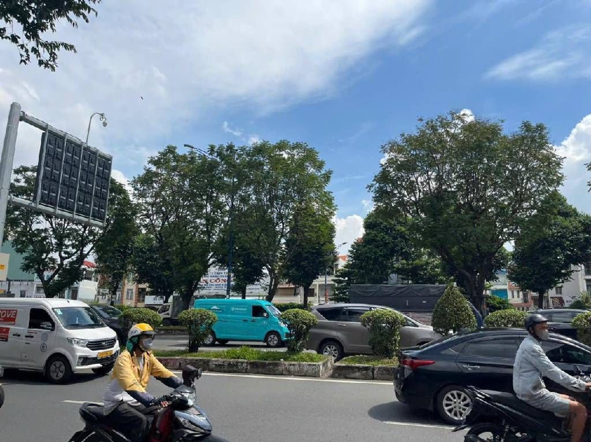 Bán đất mặt tiền rộng lý tưởng tại quận Tân Bình, diện tích 263,1m²
