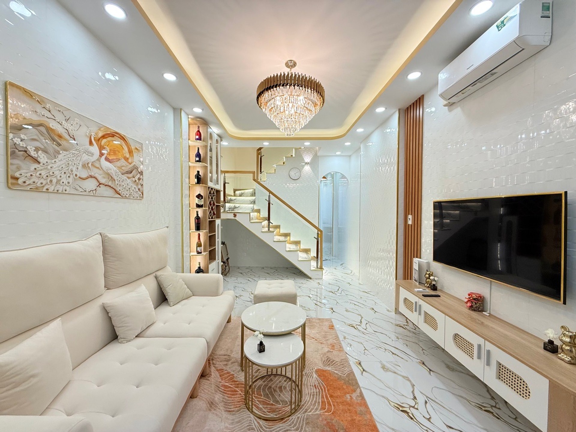 Nhà riêng 3 tầng diện tích 38m2 tại Phường Tân Sơn Nhất, giá 7.75 tỷ