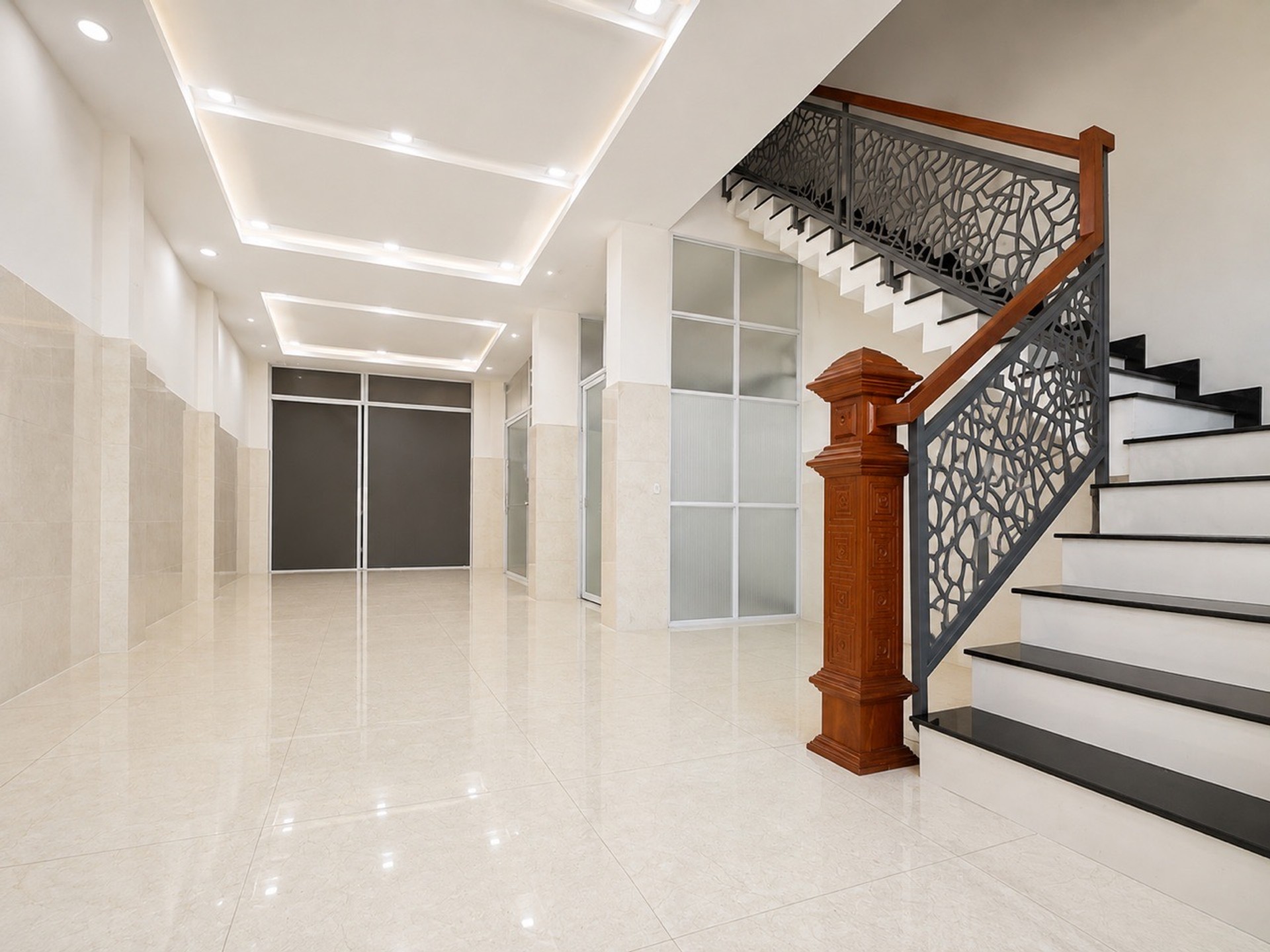 Bán nhà 4 tầng rộng 114m2 tại Gò Dầu, Tân Phú, giá 14.5 tỷ