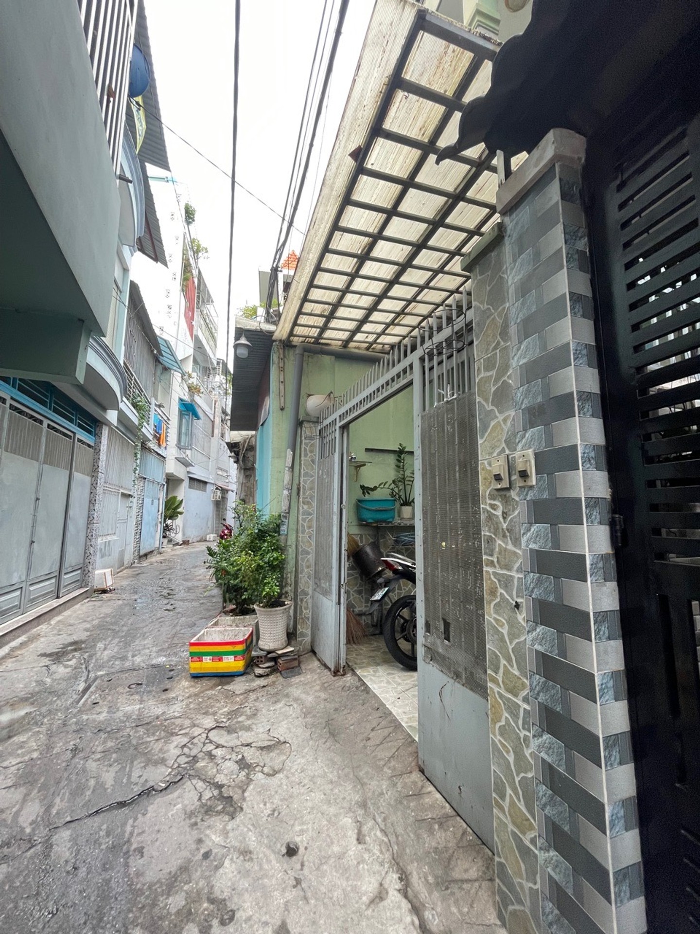 Cơ hội sở hữu nhà 4 tầng cho thuê 15 triệu/tháng sát Q10 khu chợ vải Lạc Long Quân - Hồng Lạc