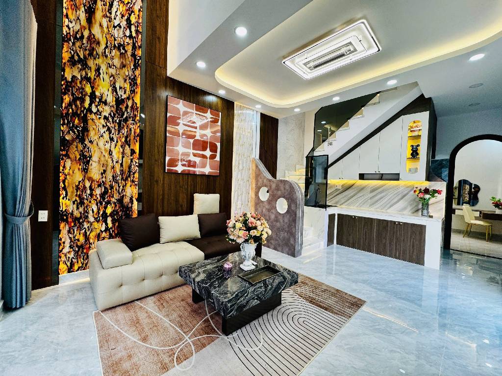 Bán nhà riêng 2 tầng, Nhất Gò Vấp,3pn 2wc sổ riêng chính chủ xe hơi tới nhà