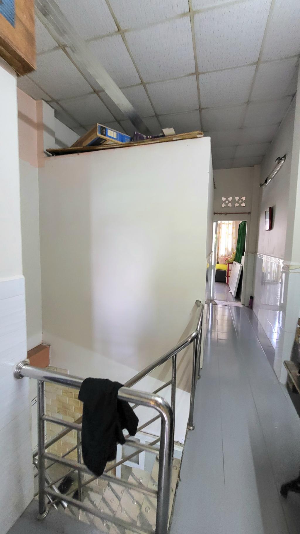 Bán nhà riêng 37.5m2 tại phường Tân Phú, Quận 7, cạnh Phú Mỹ Hưng, kiên cố 2 tầng giá 4 tỷ