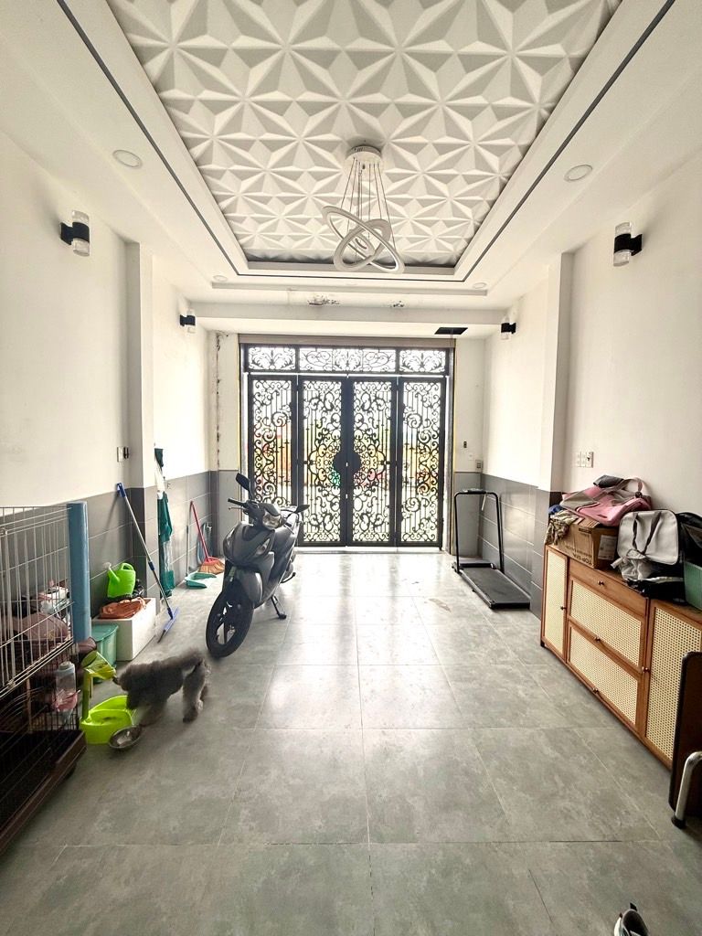 Bán nhà riêng 4 tầng phường Huỳnh Tấn Phát, nhà rộng mặt hẻm 8m tiện kinh doanh