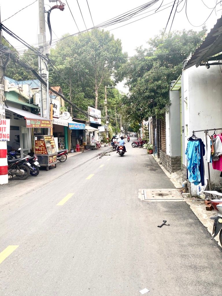 Bán nhà mặt phố 2 tầng, diện tích 457m2, mặt tiền rộng 12.4m tại Quận Bình Thạnh
