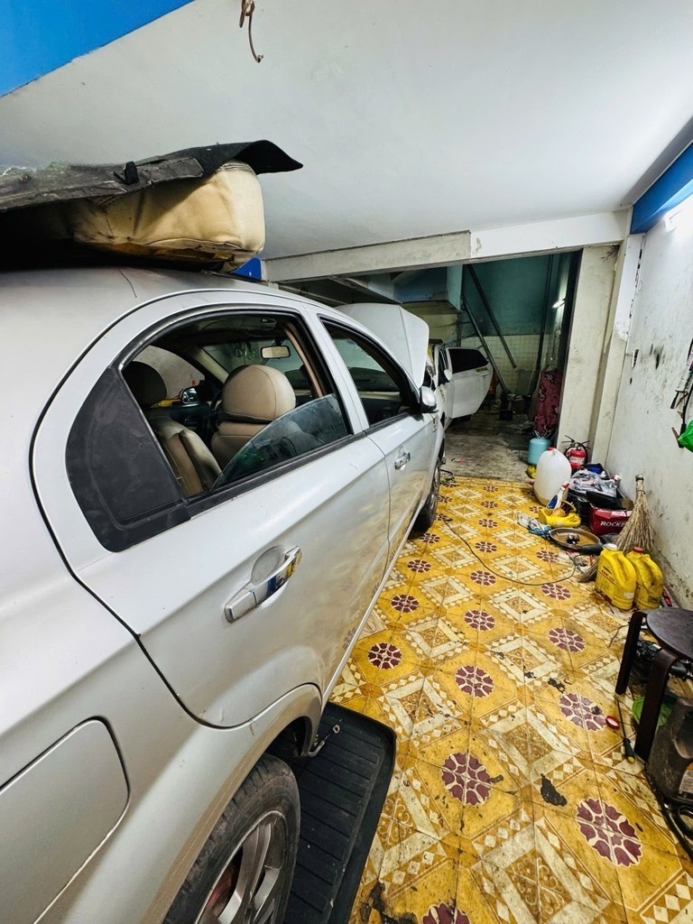 Nhà mặt phố 4 phòng ngủ 3 vệ sinh, 5m mặt tiền ở Tân Bình