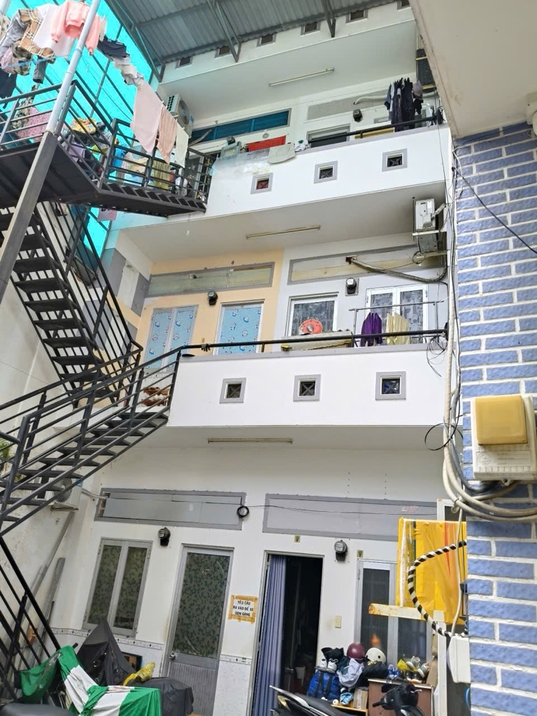 Nhà 4 tầng 148m2 tại phường 15 Quận 10, giá 19.5 tỷ