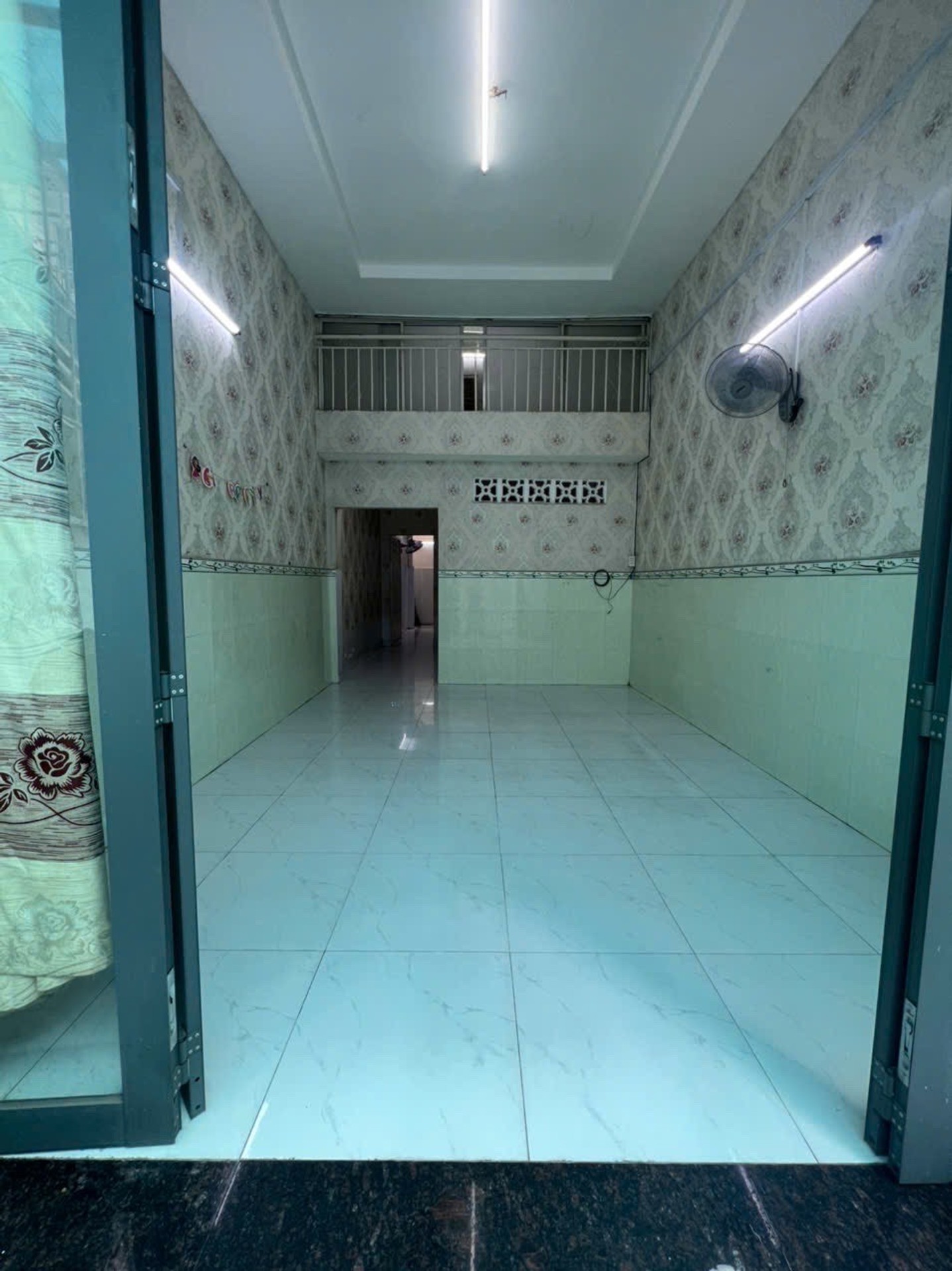 Bán nhà 2 tầng 64m2 hướng Đông Nam tại Tân Bình