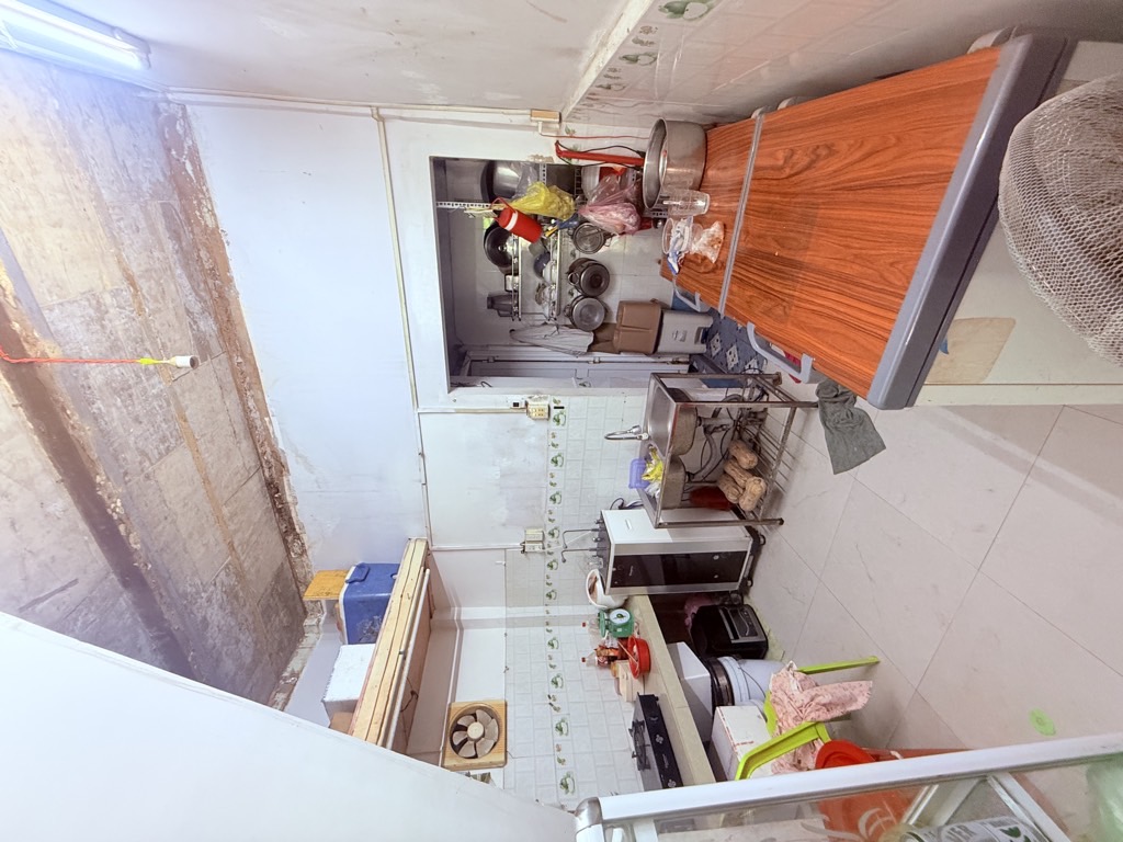 Bán nhà mặt phố ẩm thực Bông Sao diện tích 40m2, 2 tầng, giá 7 tỷ.