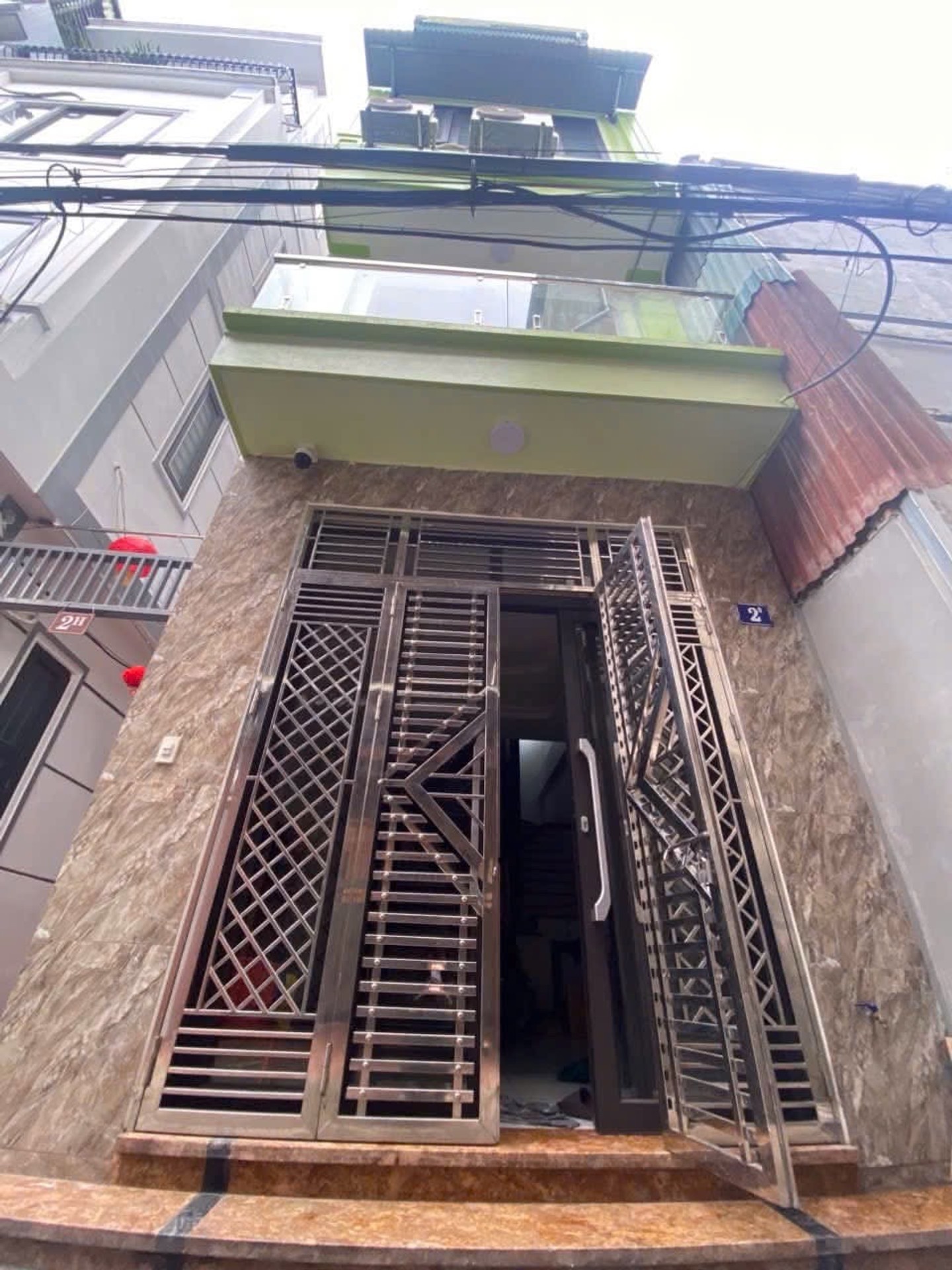 Nhà đang cho thuê lấy tiền/ ngõ 649 lĩnh nam/ full nội thất/49m/ giá tốt/ 0866863387