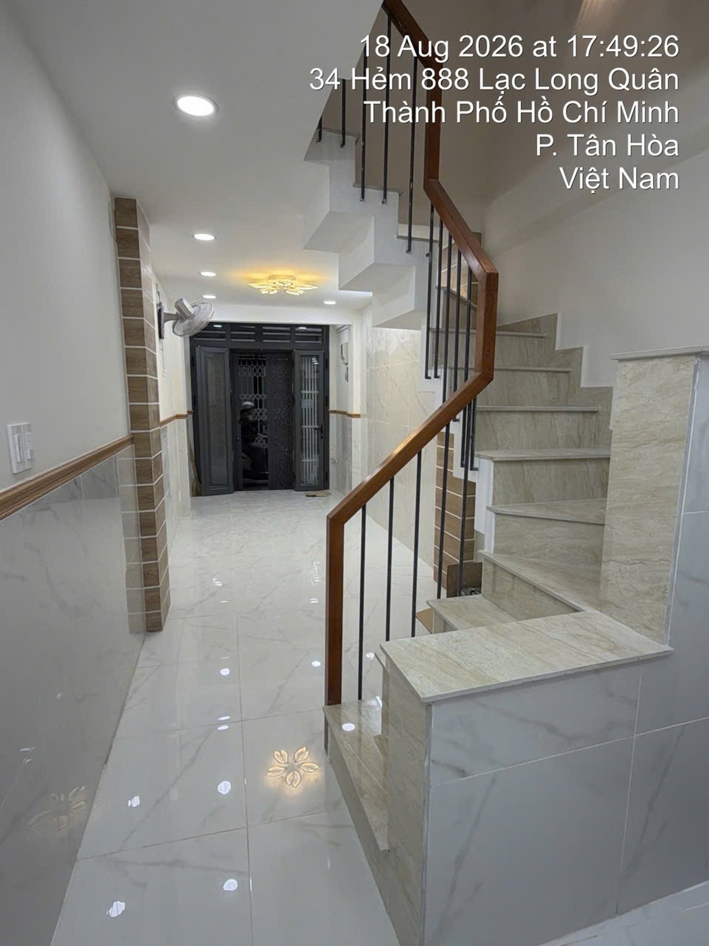 Nhà 3 tầng 28,6m2 hẻm rộng, giá giảm còn 4,78 tỷ tại Tân Hoà