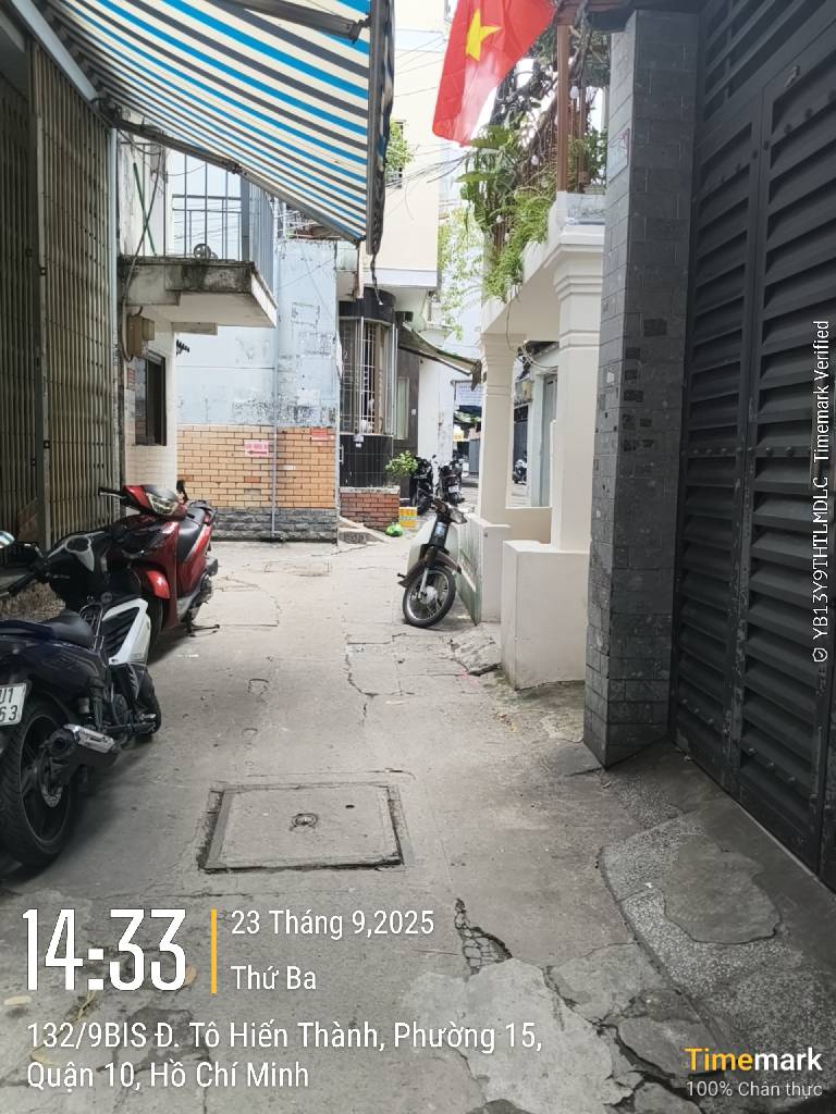Bán nhà riêng 4 tầng, 6 phòng ngủ tại khu vực quận 10, diện tích 35m²