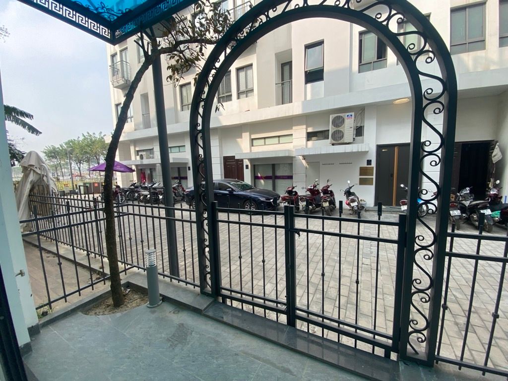 🎯🌏 65 TỶ, BIỆT THỰ THE MANOR NGUYỄN XIỂN 160 M2 x 4 TẦNG.MT 10m, CÓ THANG MÁY.