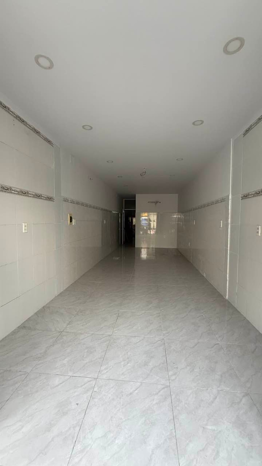 Bán nhà mặt phố 3 tầng tại quận 7, diện tích 50,7m2, pháp lý đầy đủ