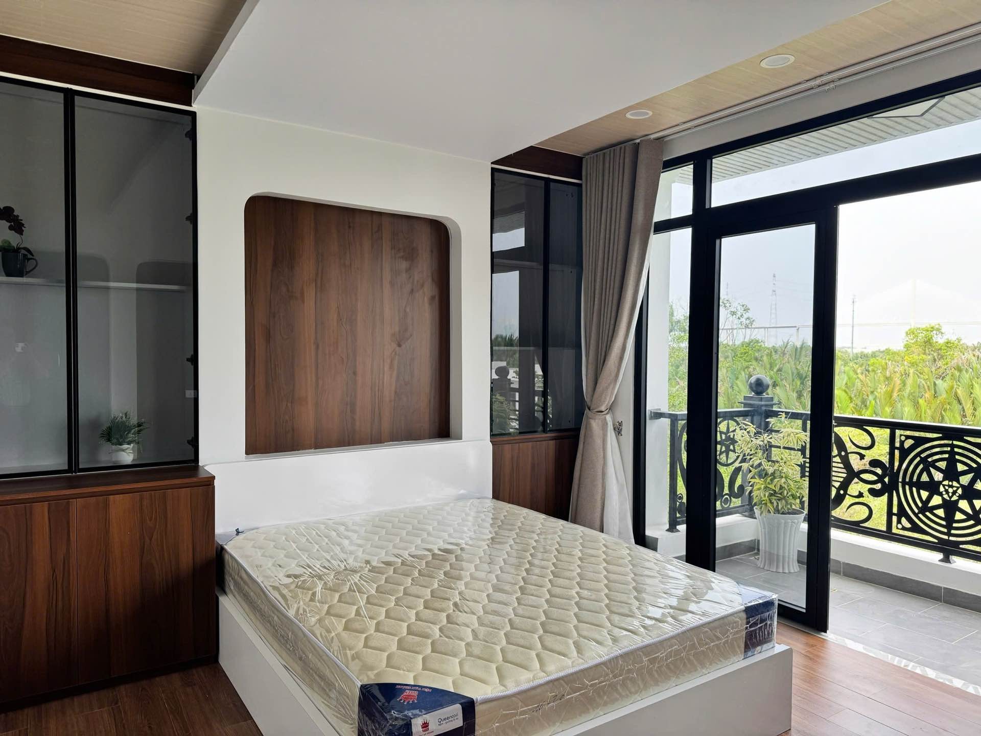Bán nhà riêng 5 tầng Nguyễn Văn Tạo Nhà Bè diện tích 98m² mặt tiền 7m, pháp lý cơ sở