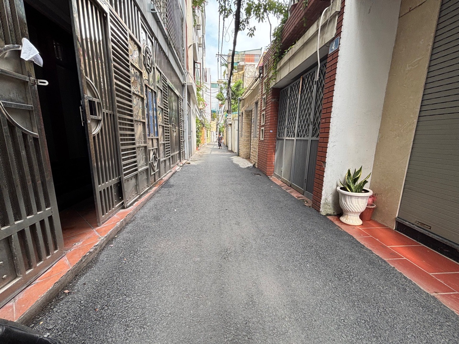 Bán nhà 40mx5 tầng tại Bồ Đề, Long Biên, ô tô vào nhà. Mặt tiền đẹp