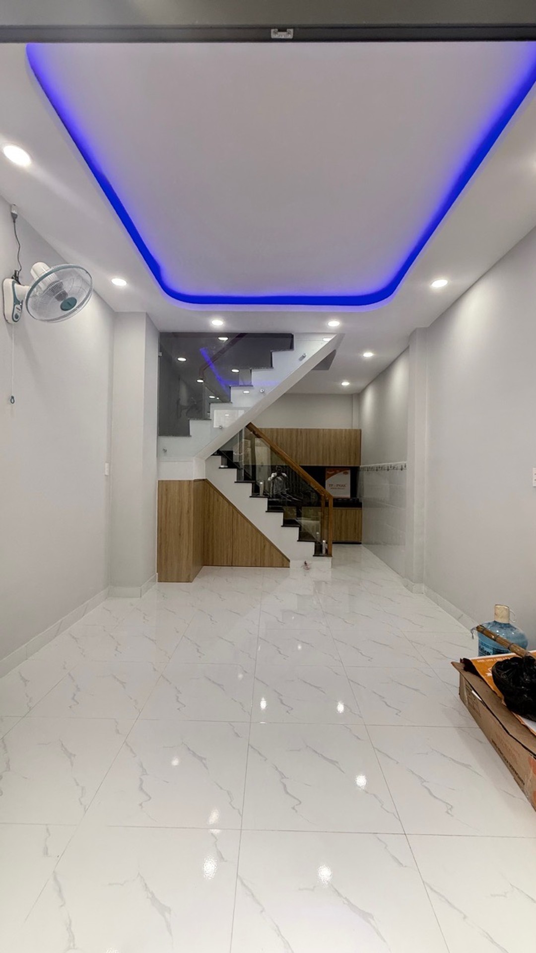 Bán nhà 4 tầng 4 phòng ngủ gần bệnh viện Tân Phú giá 4.99 tỷ