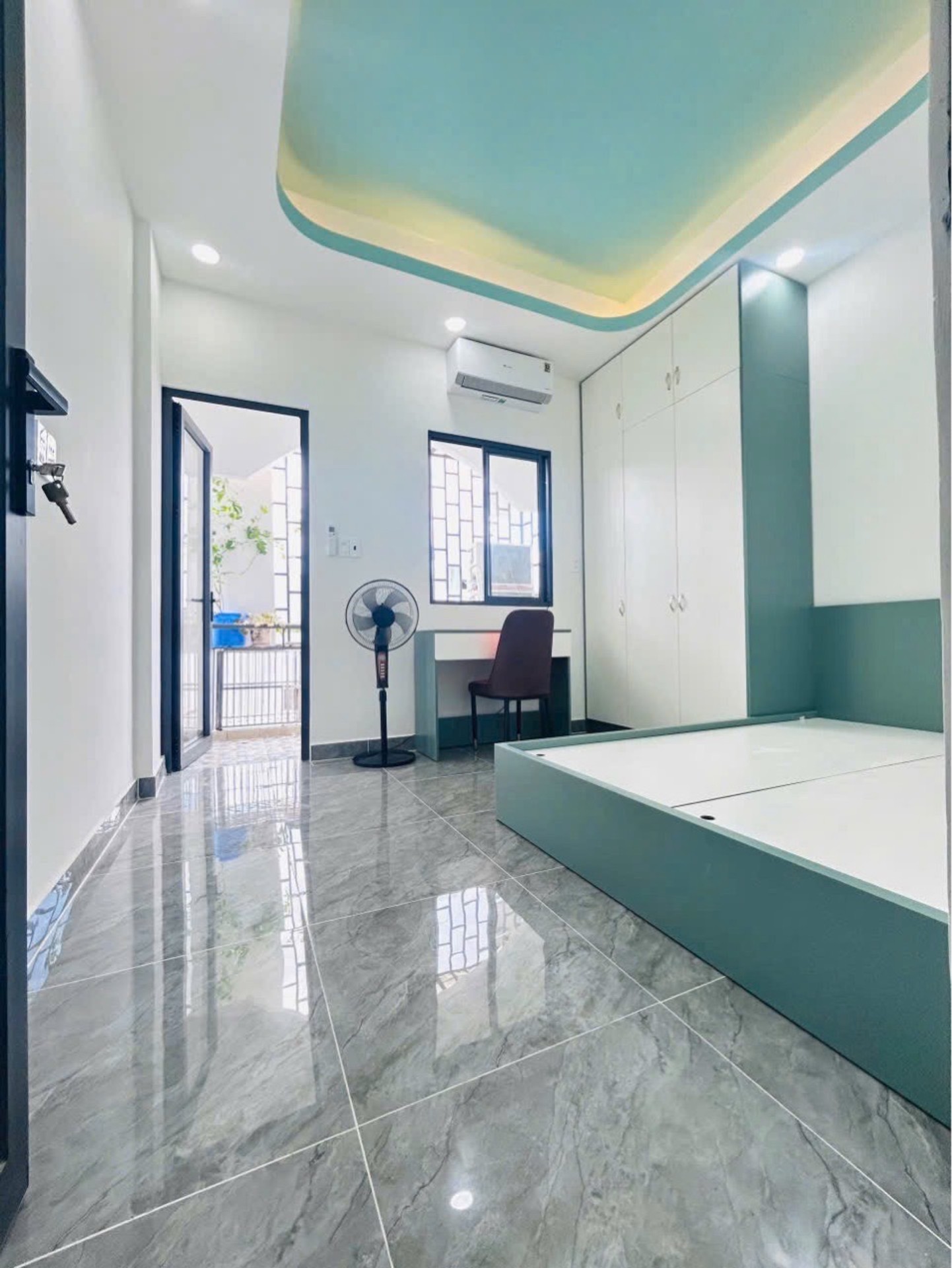 Bán căn hộ chung cư 2 phòng ngủ tại quận Tân Bình, vị trí giao Bàu Cát 7 và Đồng Đen