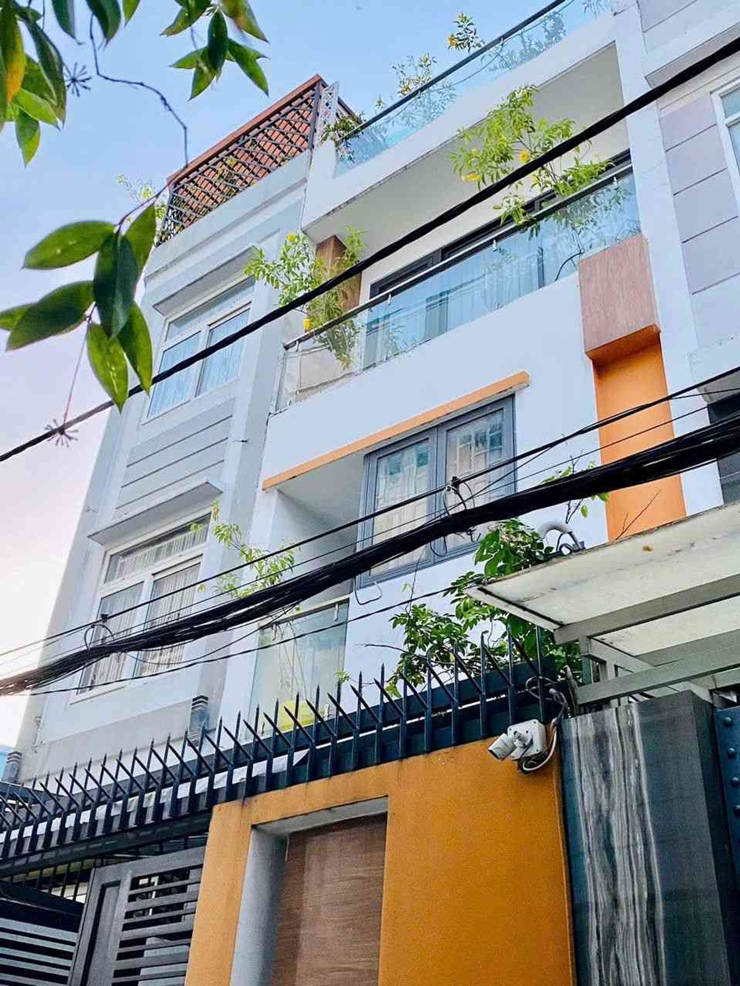 Bán nhà 4 tầng 40m2 khu Phạm Văn Hai giá 10.2 tỷ giảm 300 triệu